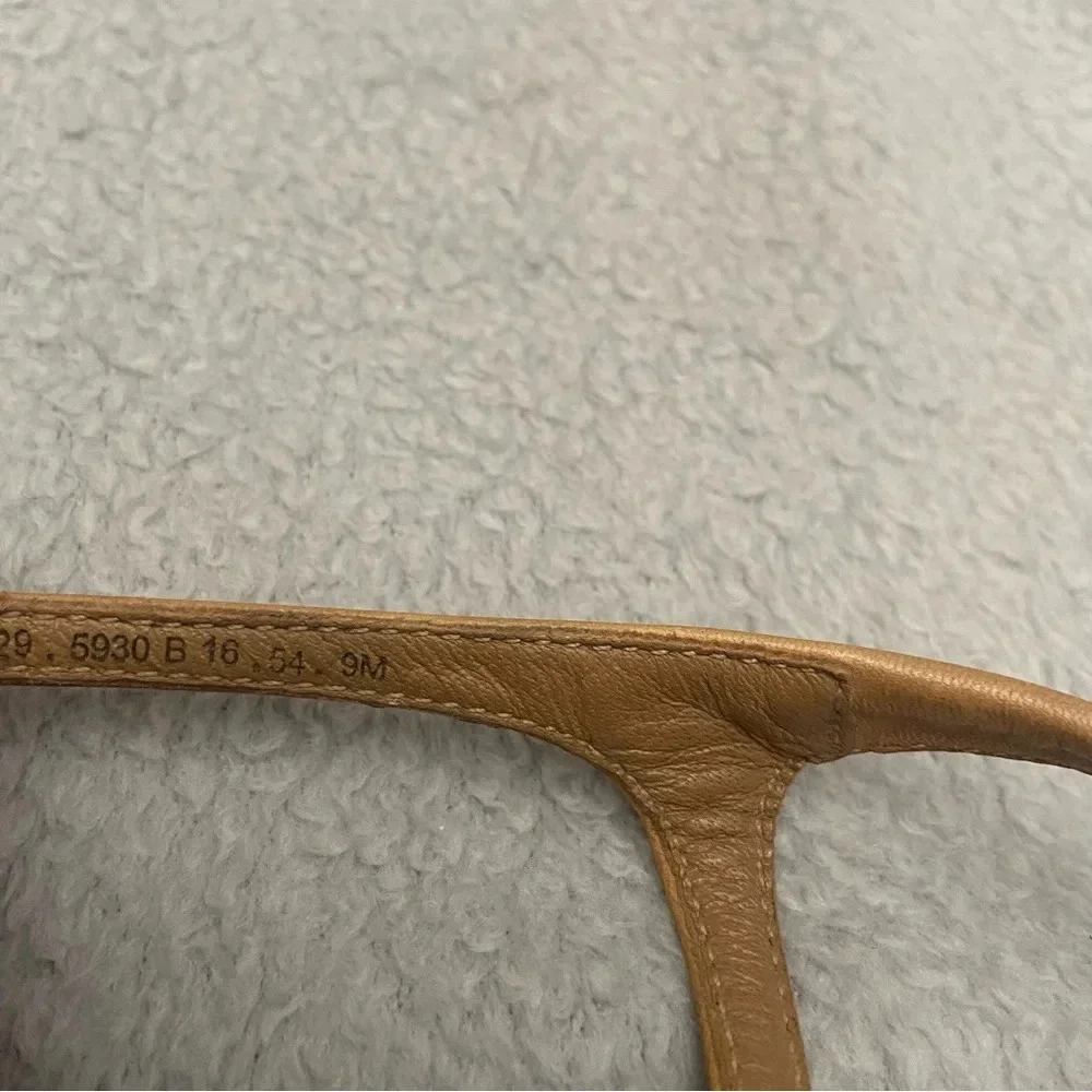 Tory Burch Tan Marion Quilted Leather Thong Sandals Size 9M